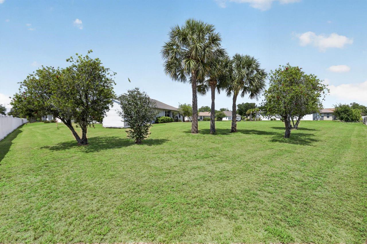 548 ROSE APPLE CIR, PORT CHARLOTTE, FL, 33954