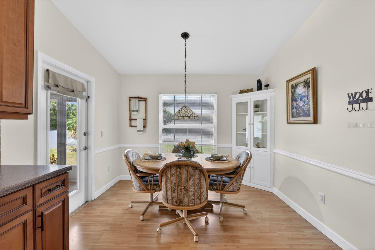 548 ROSE APPLE CIR, PORT CHARLOTTE, FL, 33954
