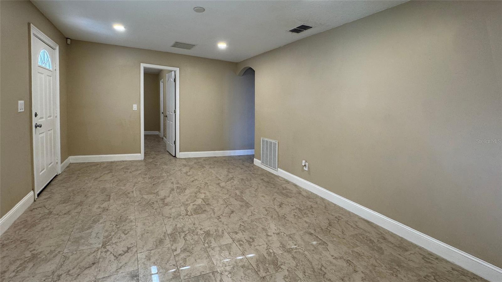 2222 FLEET CIR, ORLANDO, FL, 32817