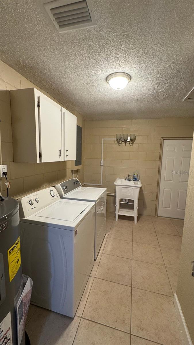 2222 FLEET CIR, ORLANDO, FL, 32817