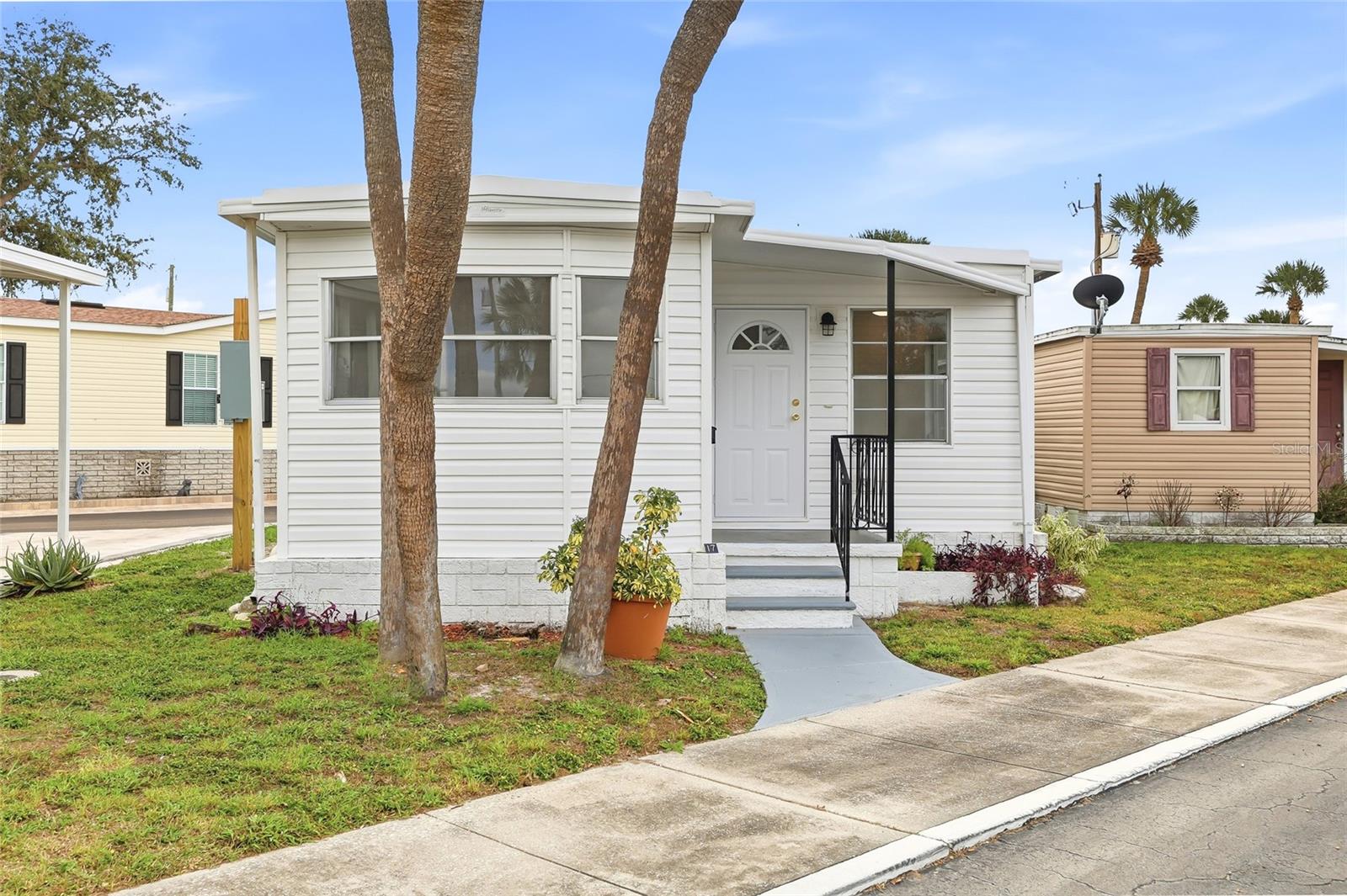 4851 W GANDY BLVD #B7L17, TAMPA, FL, 33611