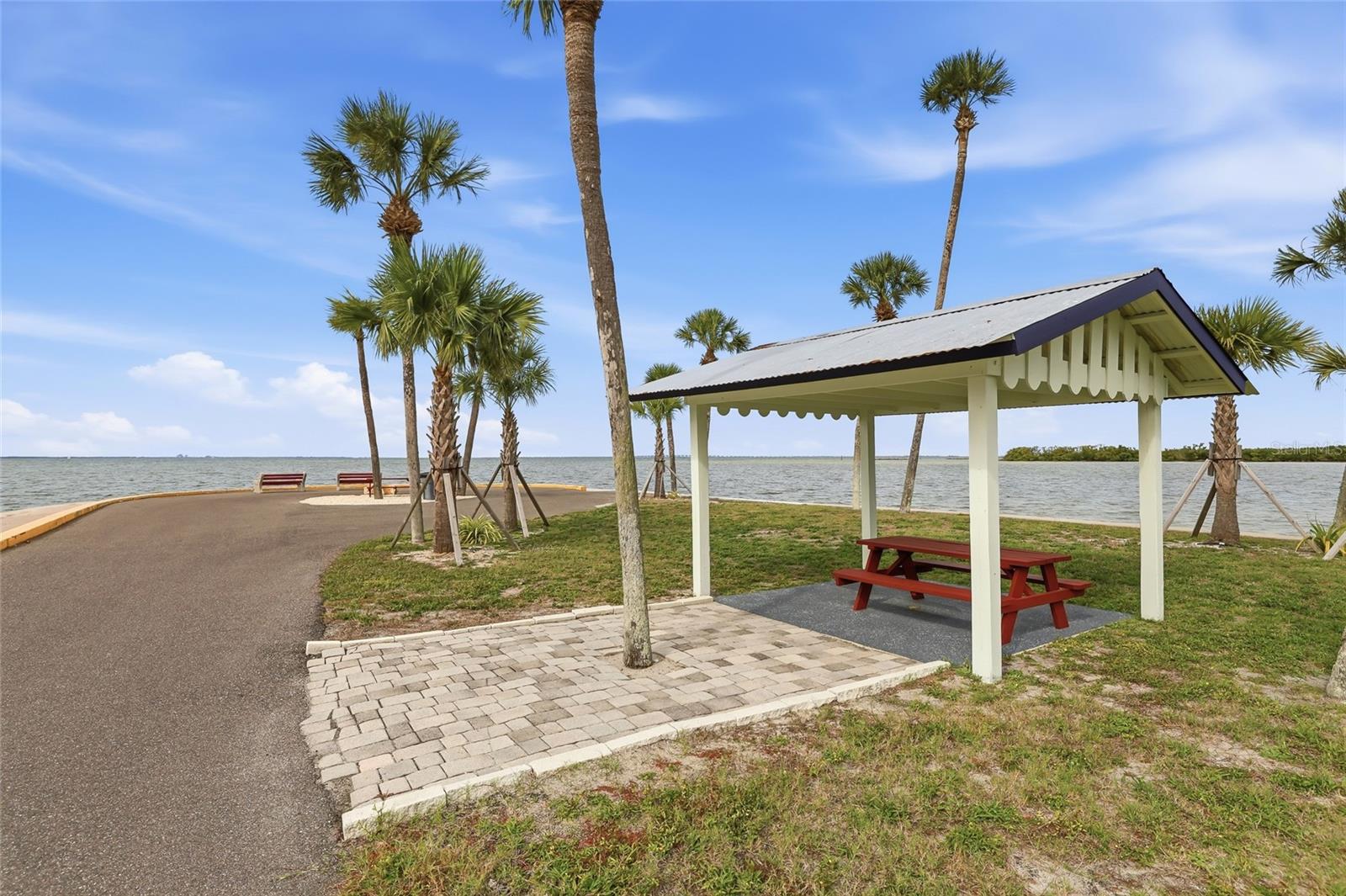 4851 W GANDY BLVD #B7L17, TAMPA, FL, 33611