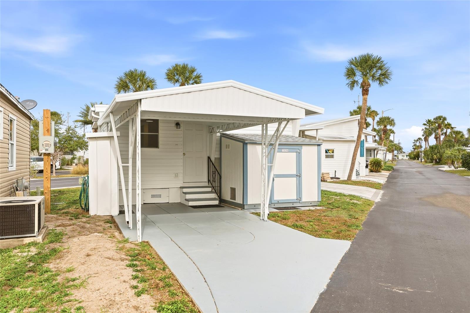 4851 W GANDY BLVD #B7L17, TAMPA, FL, 33611
