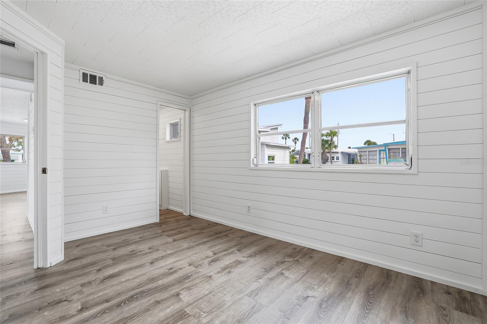 4851 W GANDY BLVD #B7L17, TAMPA, FL, 33611