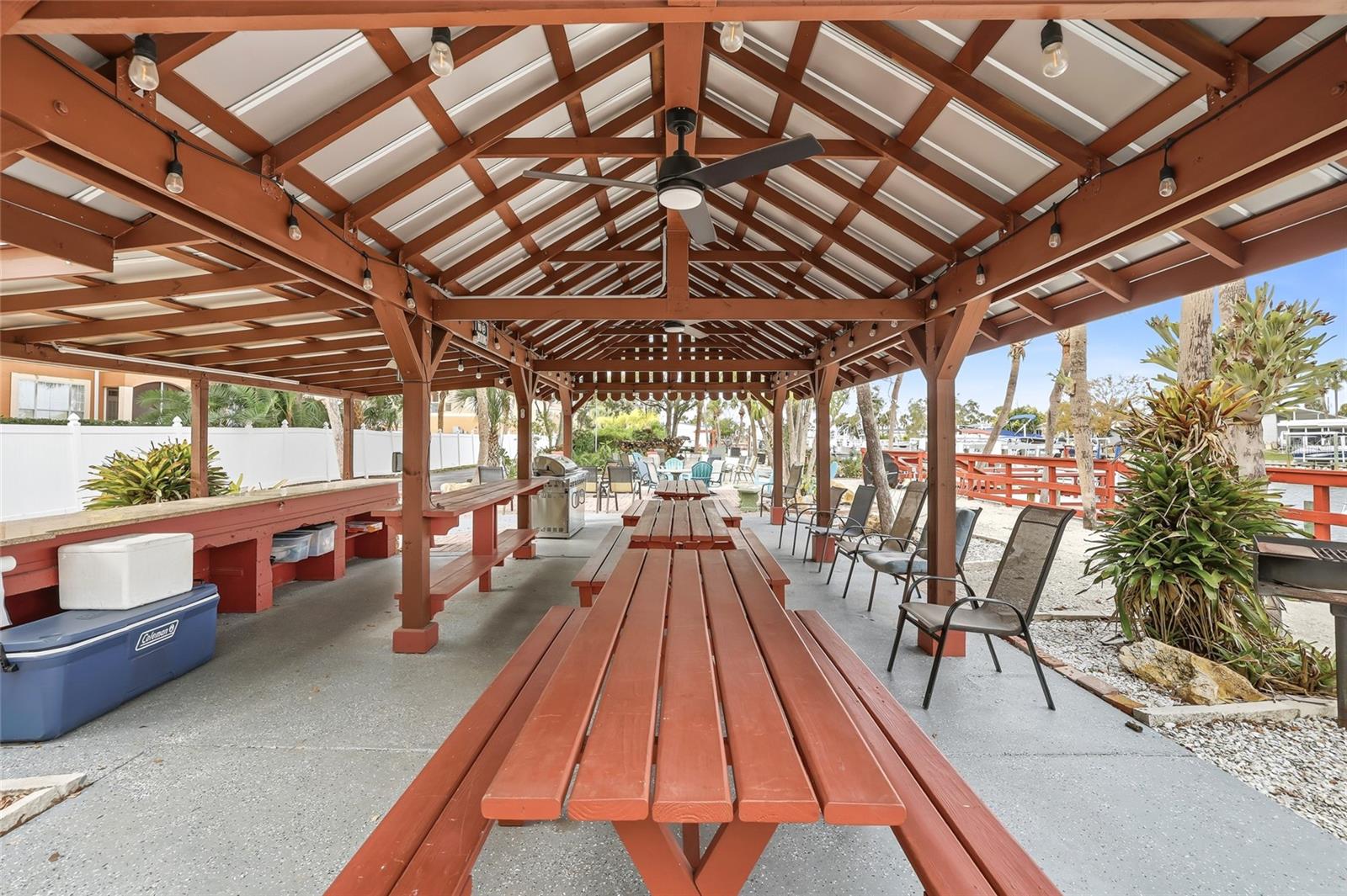 4851 W GANDY BLVD #B7L17, TAMPA, FL, 33611