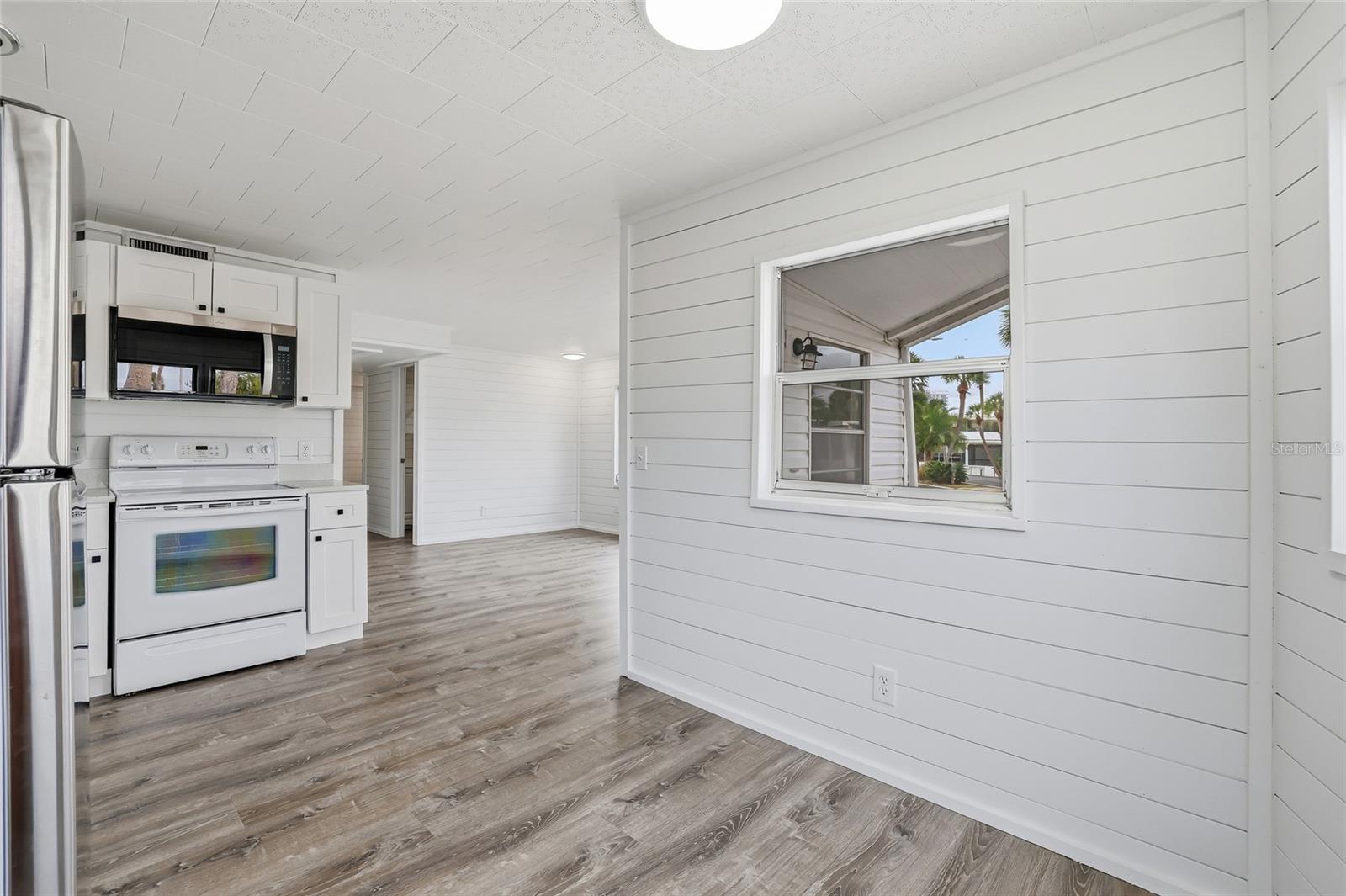 4851 W GANDY BLVD #B7L17, TAMPA, FL, 33611