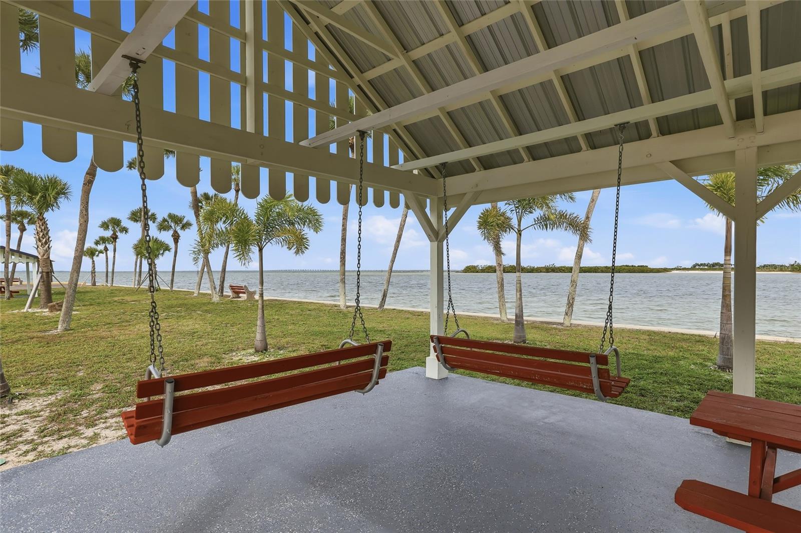 4851 W GANDY BLVD #B7L17, TAMPA, FL, 33611