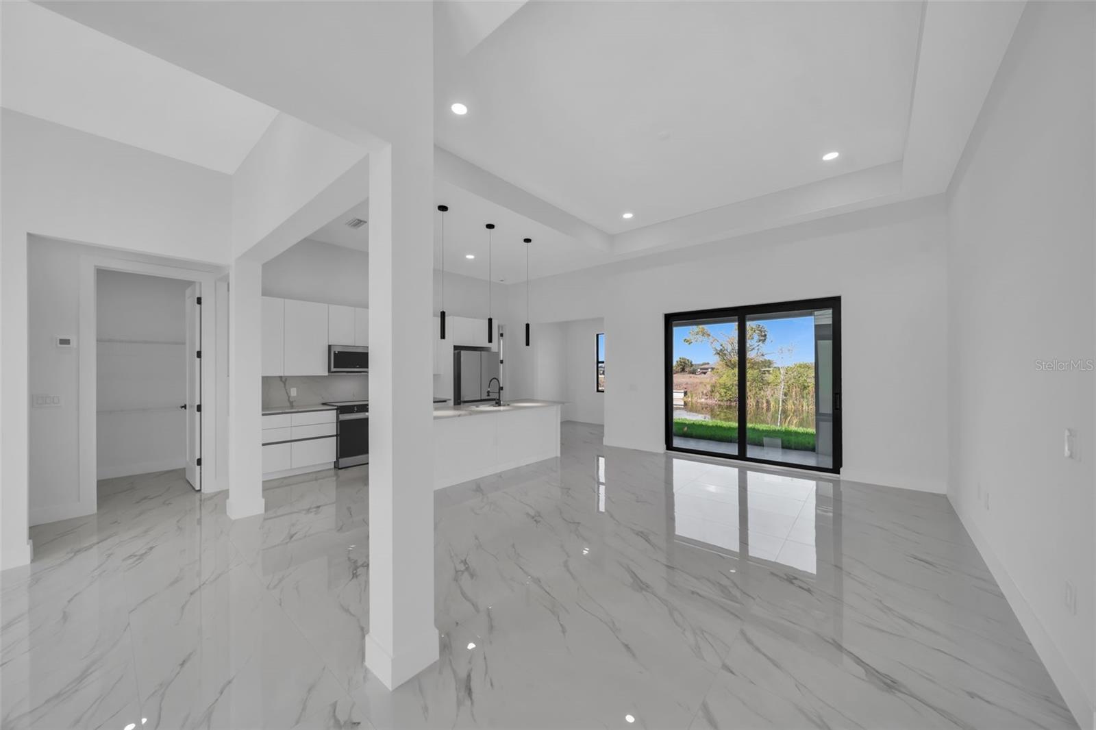 1426 NE 6TH AVE, CAPE CORAL, FL, 33909