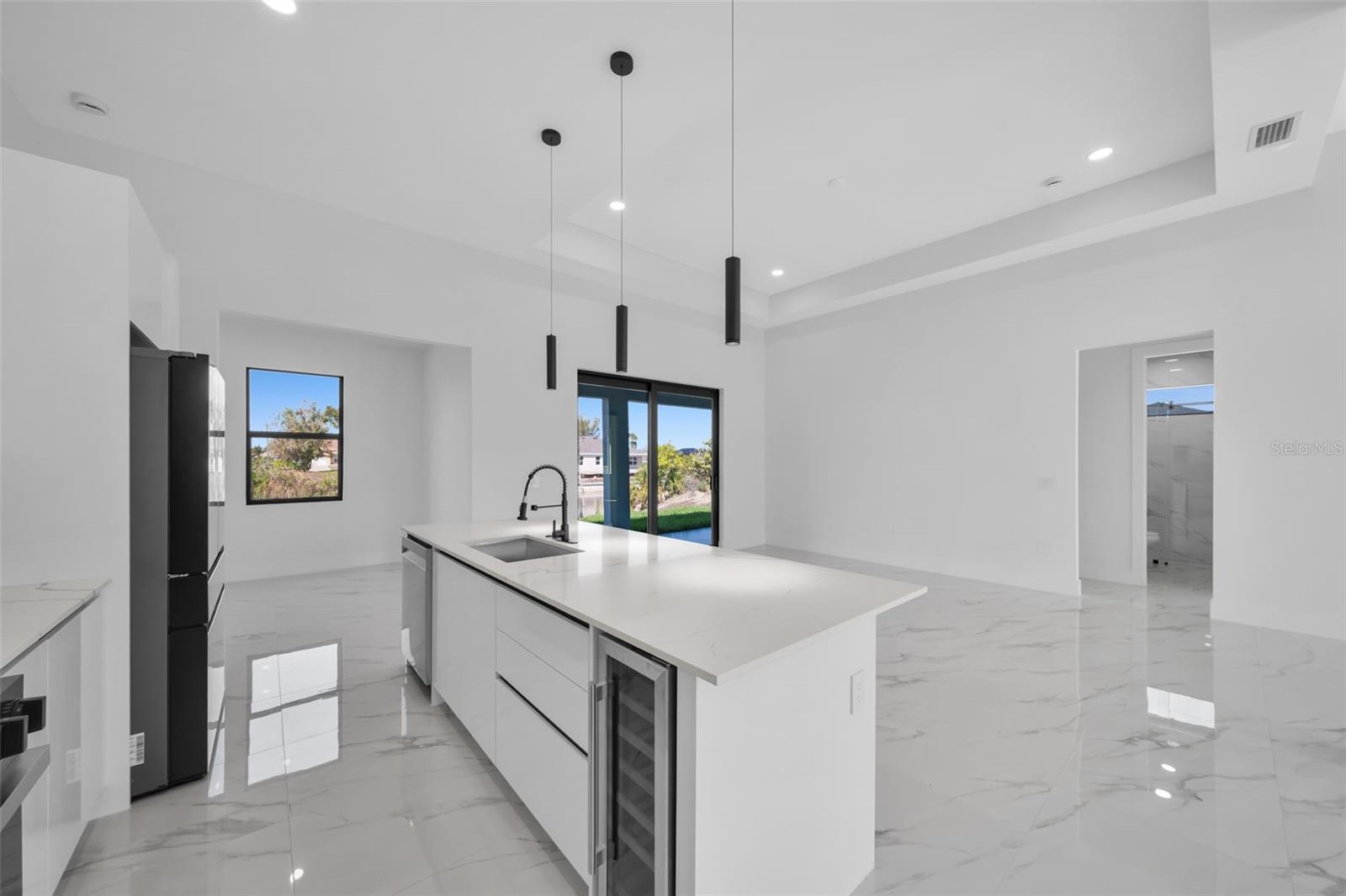 1426 NE 6TH AVE, CAPE CORAL, FL, 33909