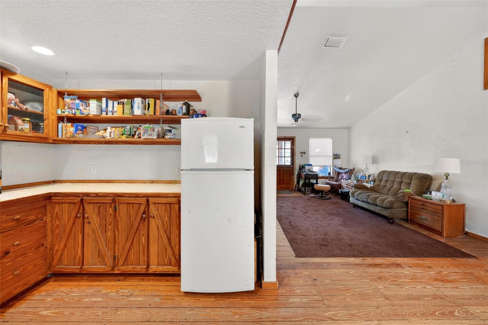 19150 COUNTY ROAD 450, UMATILLA, FL, 32784