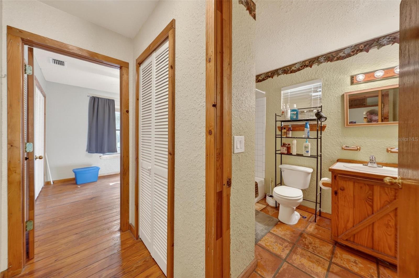 19150 COUNTY ROAD 450, UMATILLA, FL, 32784