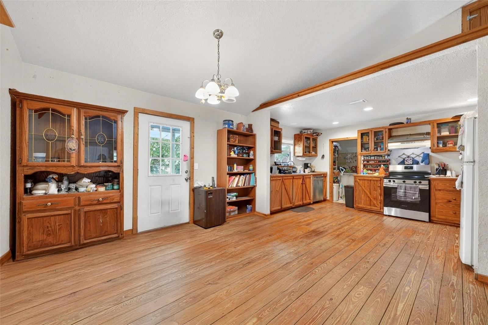 19150 COUNTY ROAD 450, UMATILLA, FL, 32784