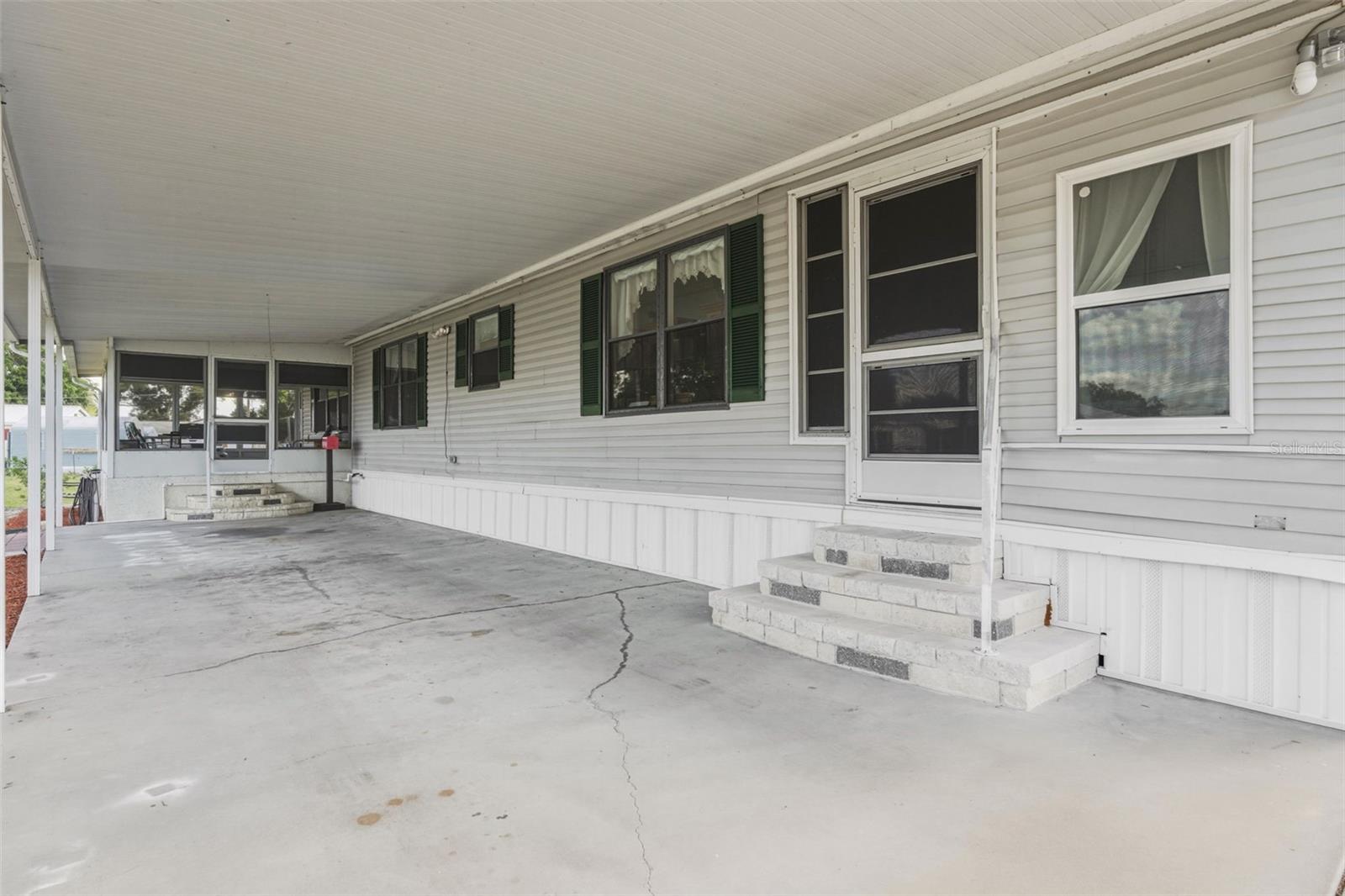 1586 NE GRAPEFRUIT ST, ARCADIA, FL, 34266