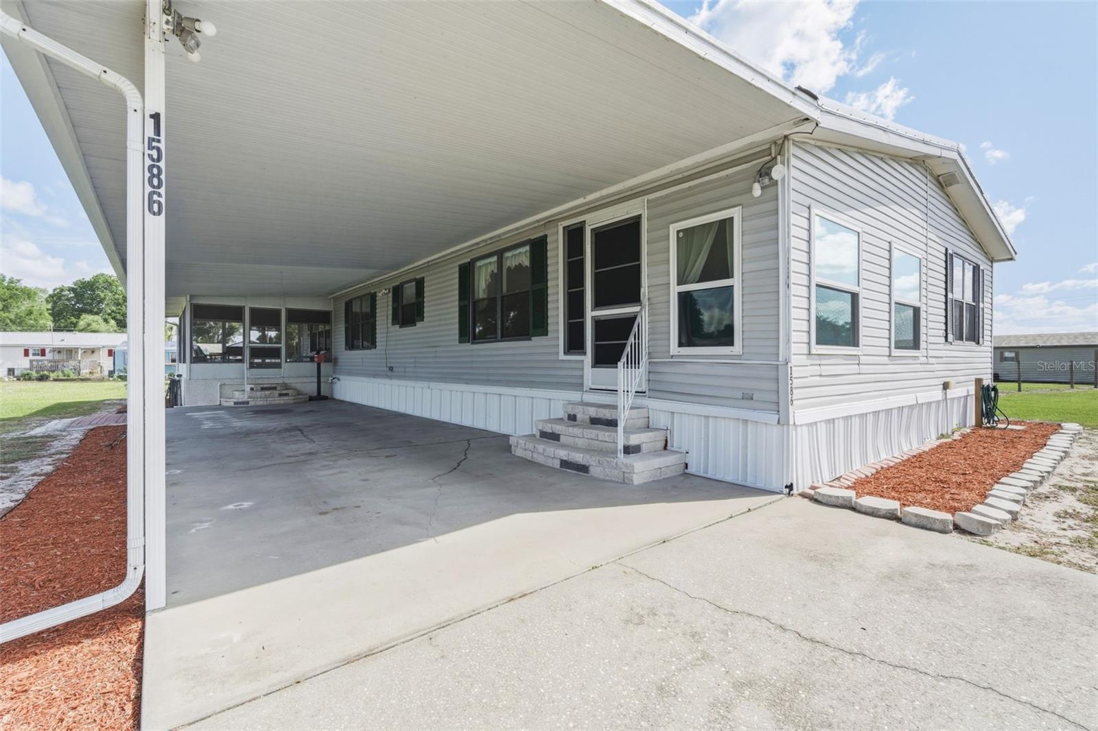 1586 NE GRAPEFRUIT ST, ARCADIA, FL, 34266