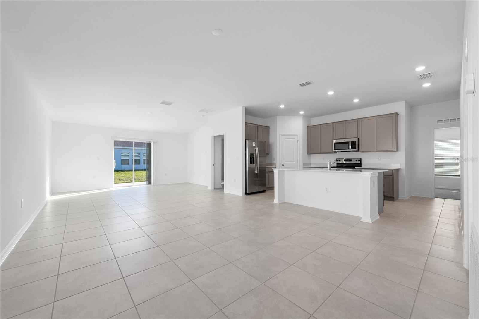 338 RUSTIC RAIL DR, LAKE WALES, FL, 33859