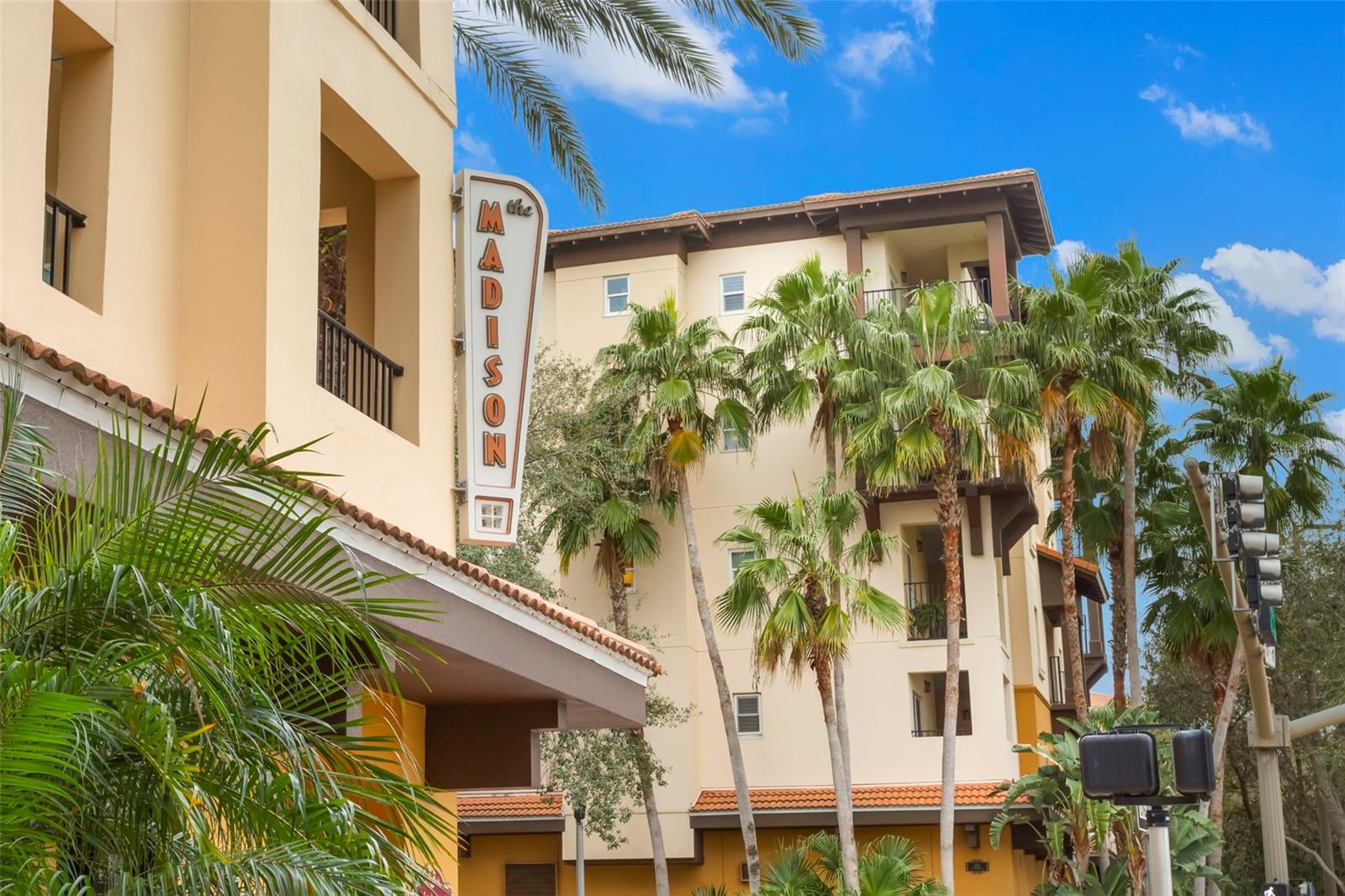 200 4TH AVE S #302, ST PETERSBURG, FL, 33701