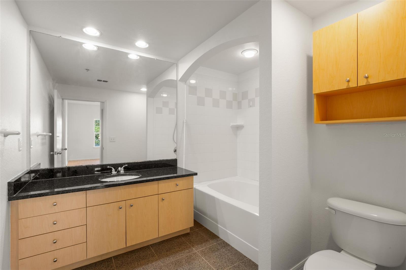 200 4TH AVE S #302, ST PETERSBURG, FL, 33701
