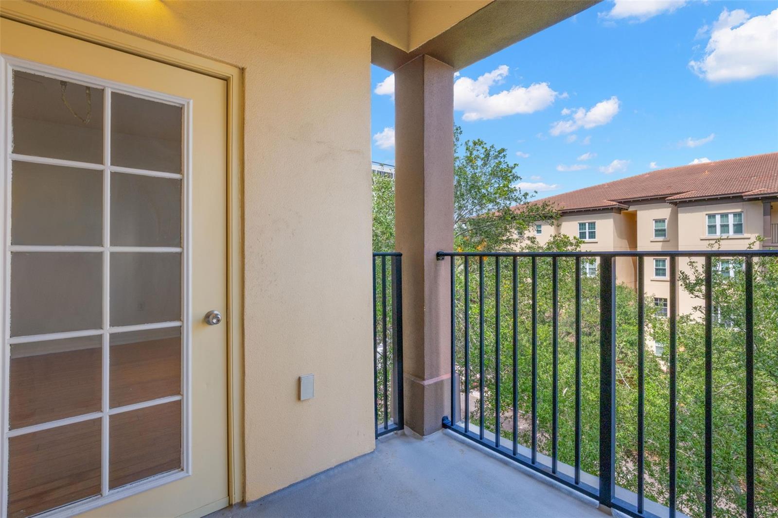 200 4TH AVE S #302, ST PETERSBURG, FL, 33701