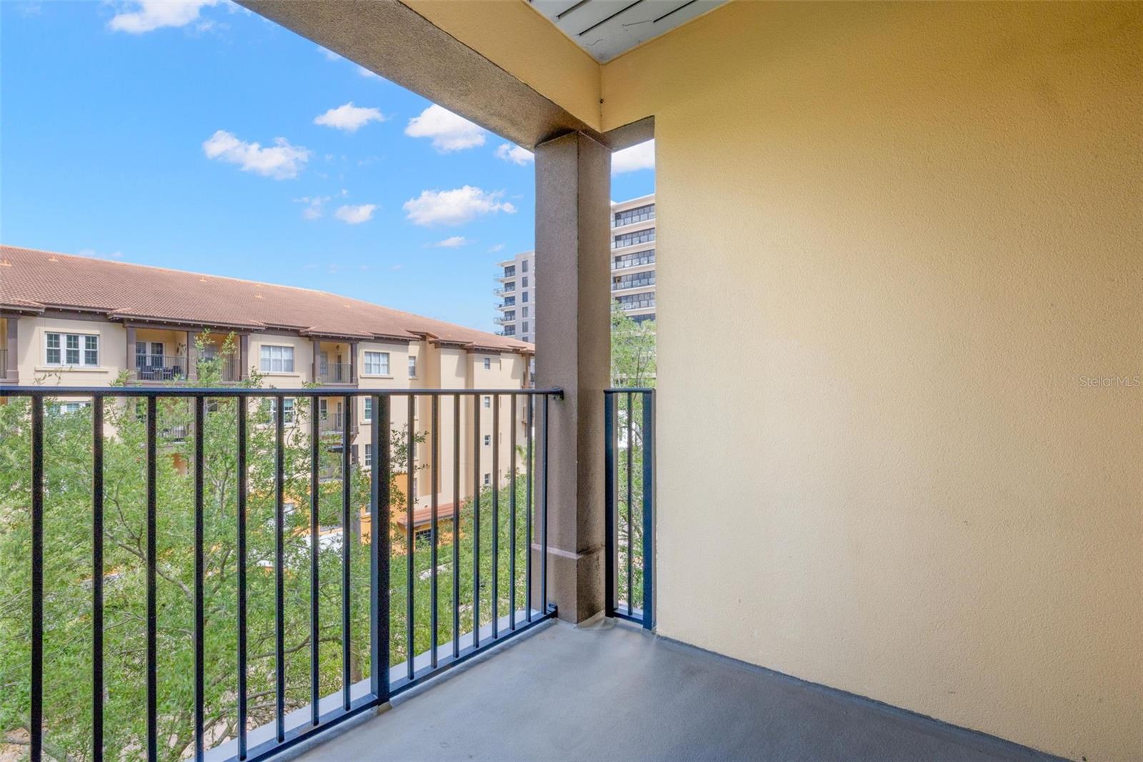 200 4TH AVE S #302, ST PETERSBURG, FL, 33701