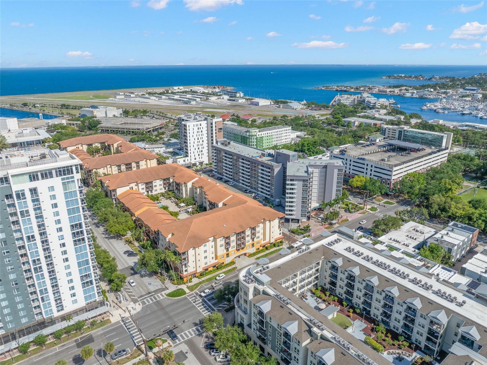 200 4TH AVE S #302, ST PETERSBURG, FL, 33701