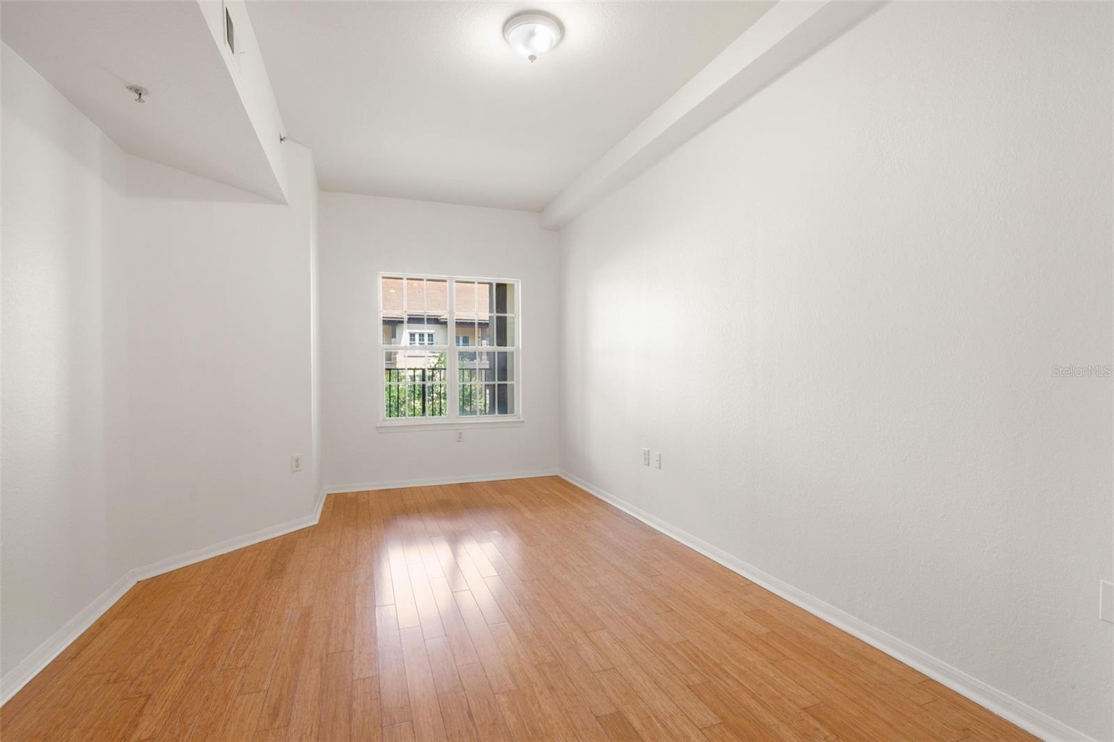 200 4TH AVE S #302, ST PETERSBURG, FL, 33701