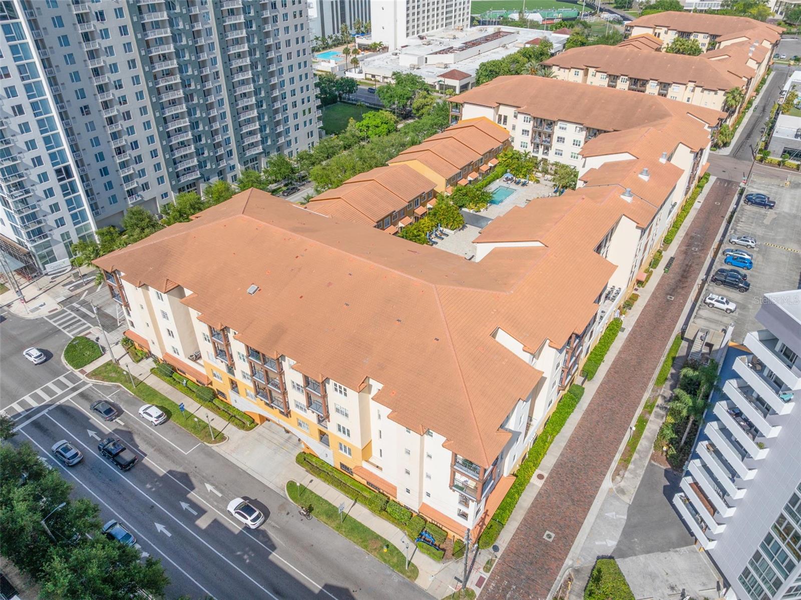 200 4TH AVE S #302, ST PETERSBURG, FL, 33701