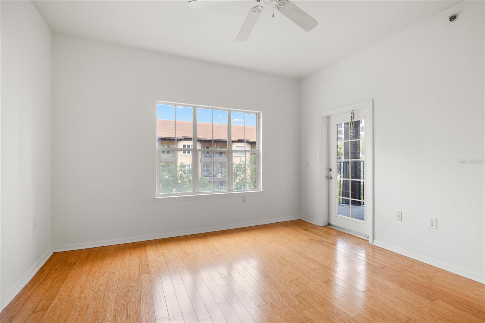 200 4TH AVE S #302, ST PETERSBURG, FL, 33701
