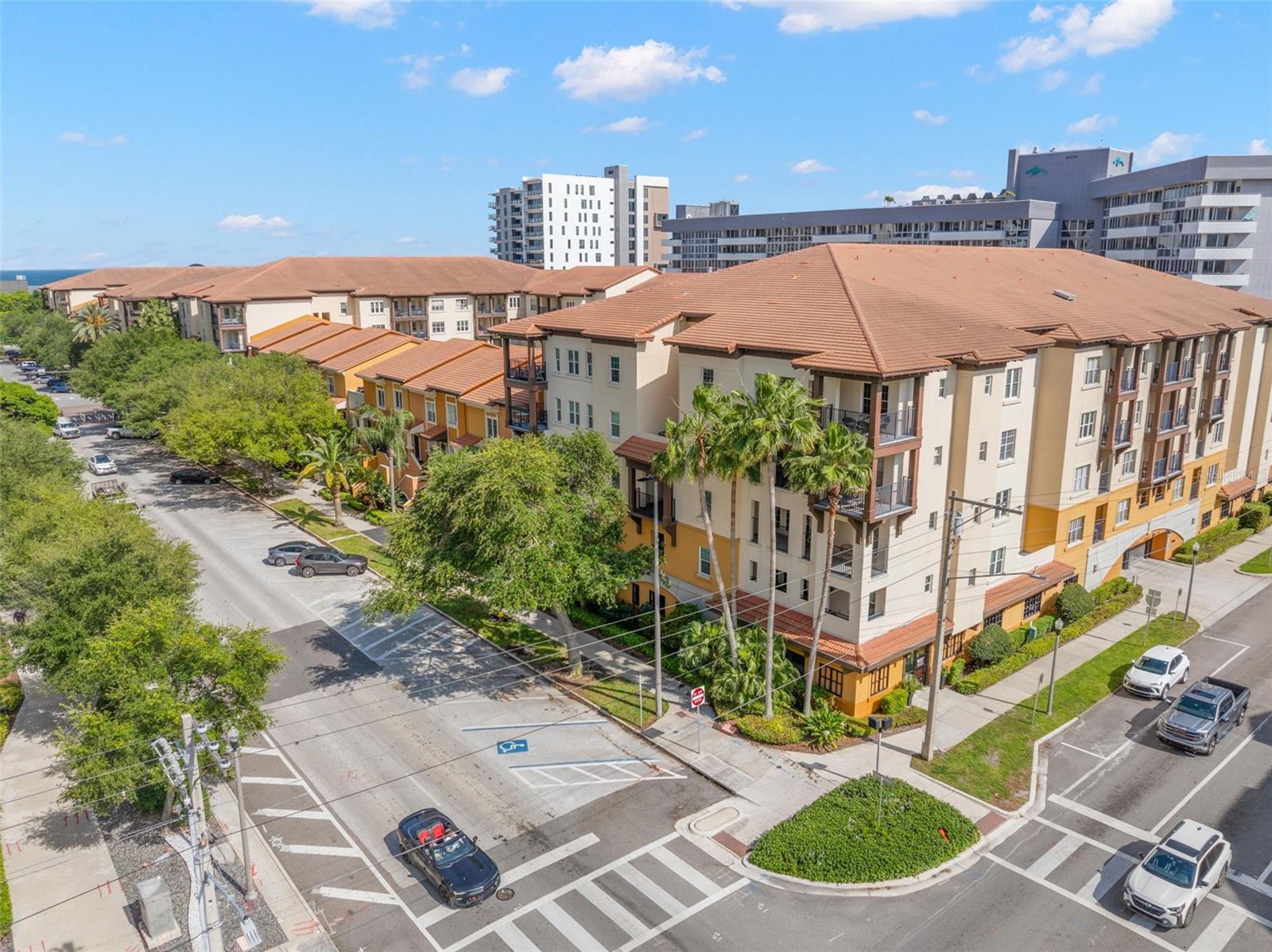 200 4TH AVE S #302, ST PETERSBURG, FL, 33701