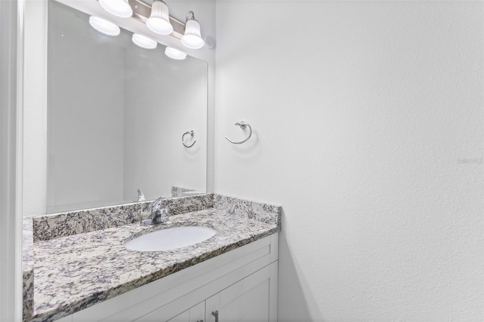 8704 KENYON VIEW CT, TAMPA, FL, 33614