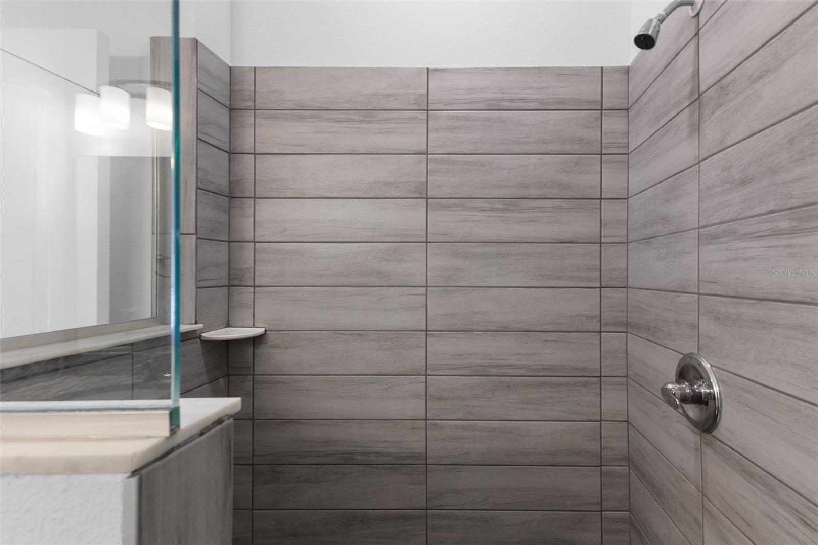 8704 KENYON VIEW CT, TAMPA, FL, 33614