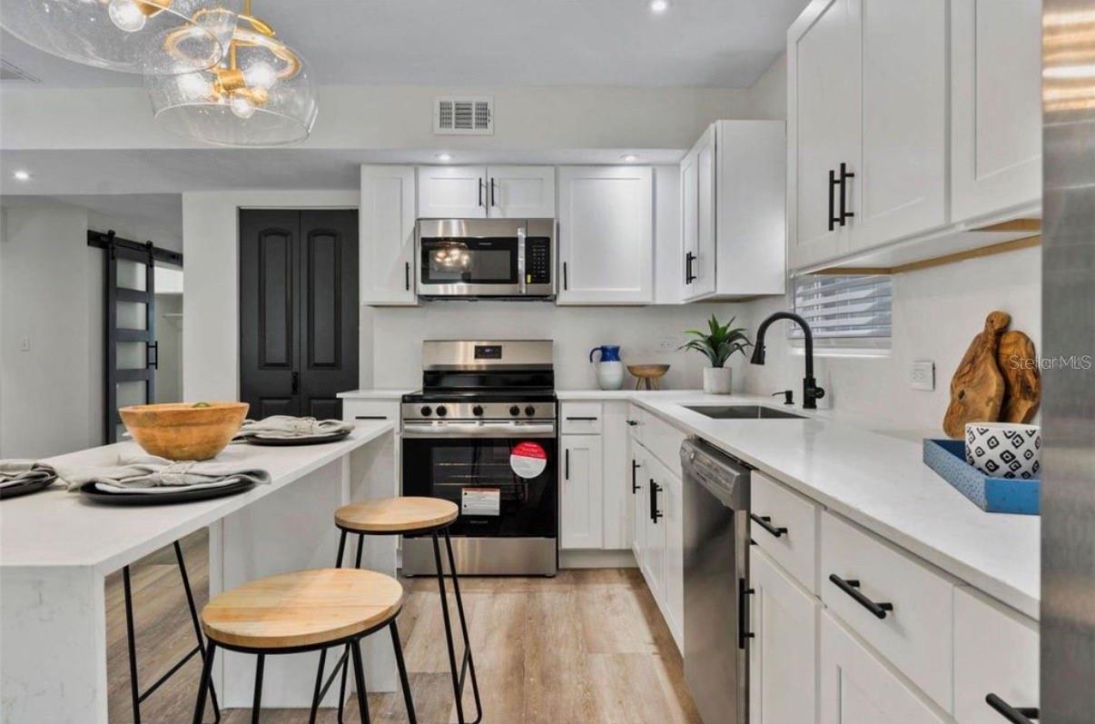 4412 W PEARL AVE, TAMPA, FL, 33611