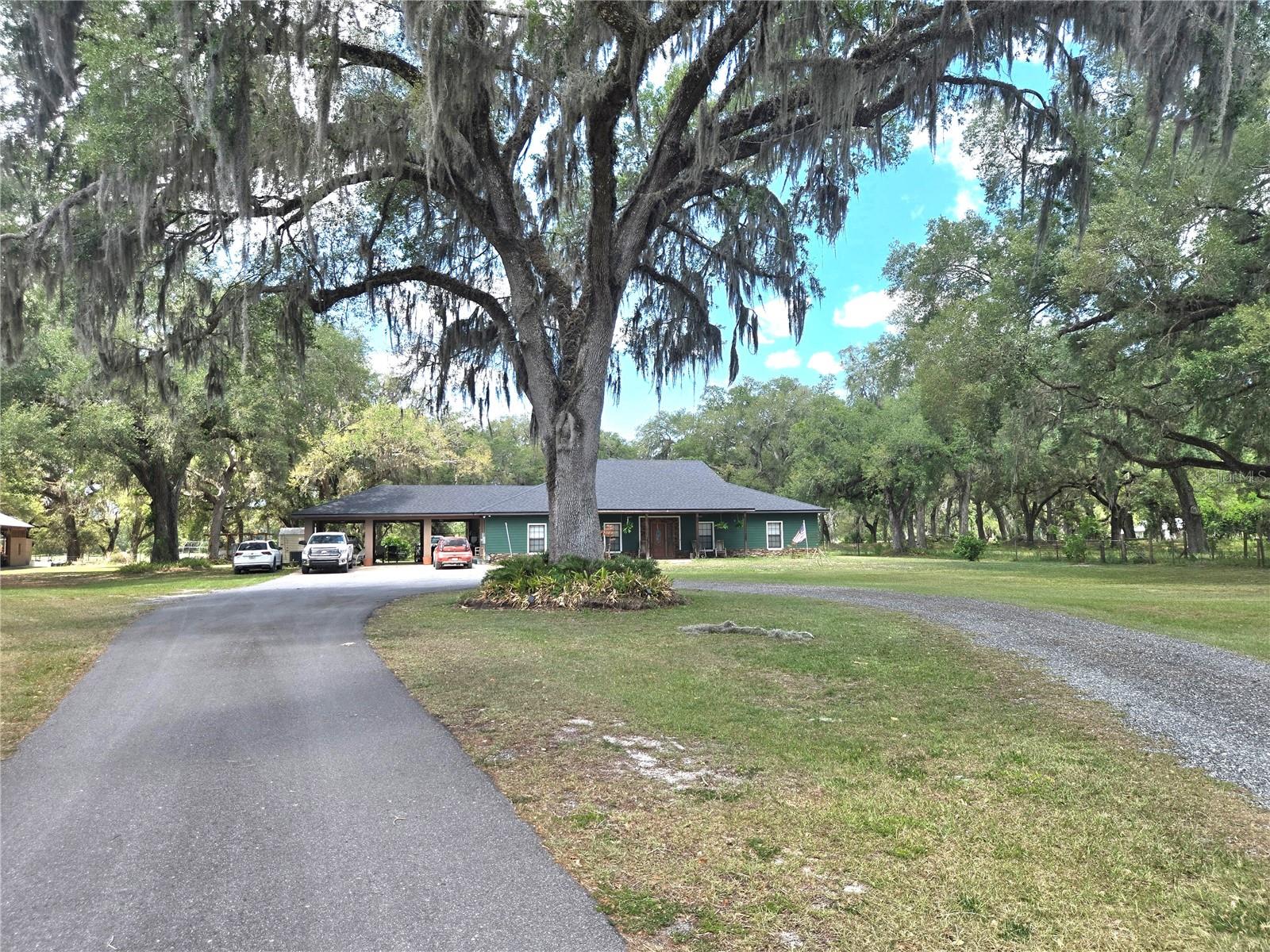 2672 SE 35TH ST, SUMTERVILLE, FL, 33585