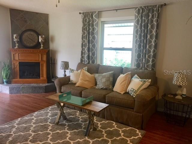 1215 PANAMA PL, LADY LAKE, FL, 32159