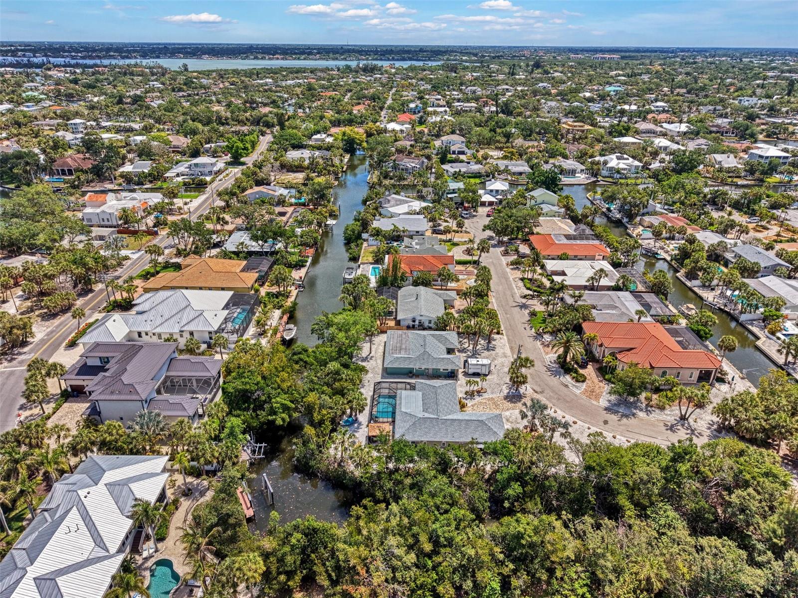 307 AVENIDA DE PARADISIO, SARASOTA, FL, 34242