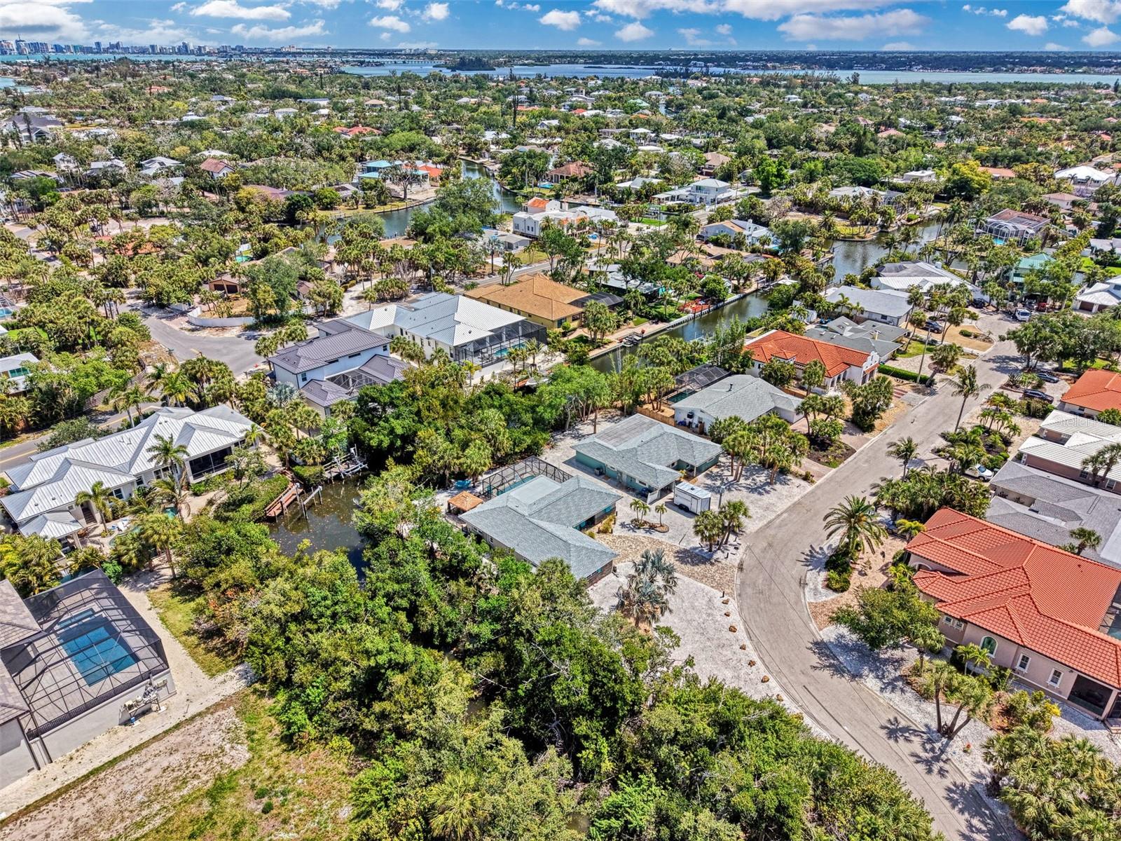 307 AVENIDA DE PARADISIO, SARASOTA, FL, 34242