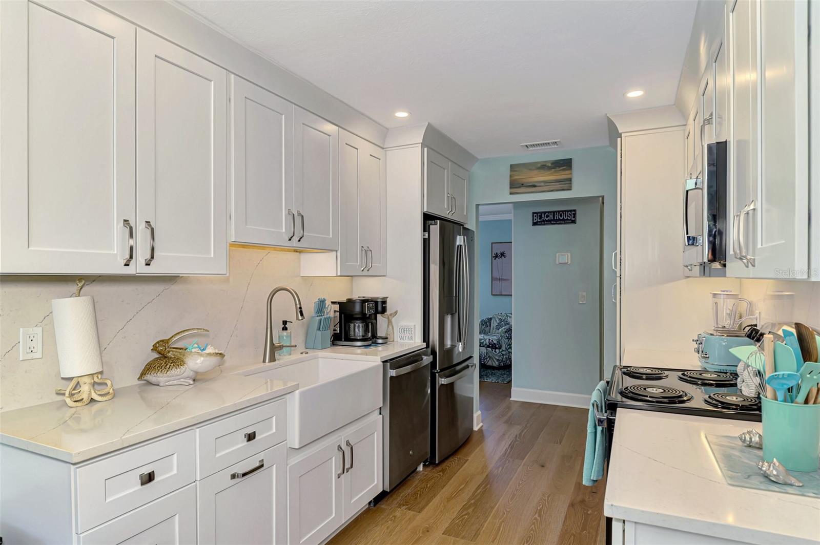 307 AVENIDA DE PARADISIO, SARASOTA, FL, 34242