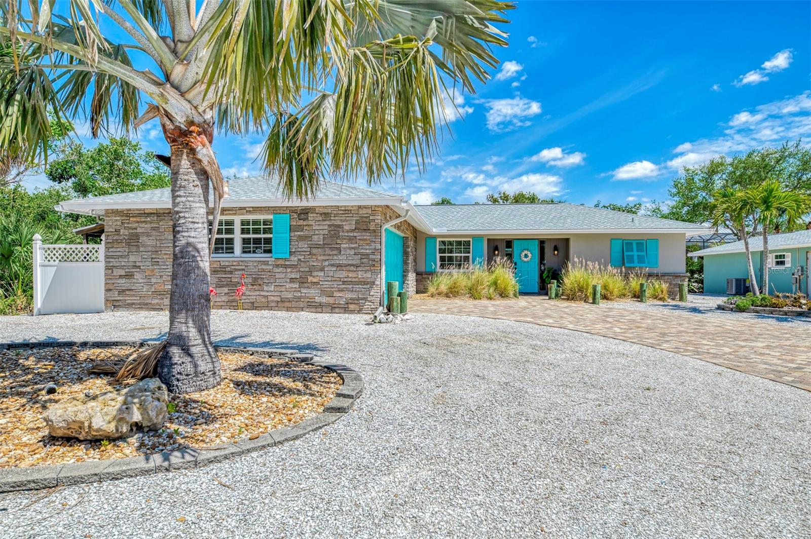307 AVENIDA DE PARADISIO, SARASOTA, FL, 34242