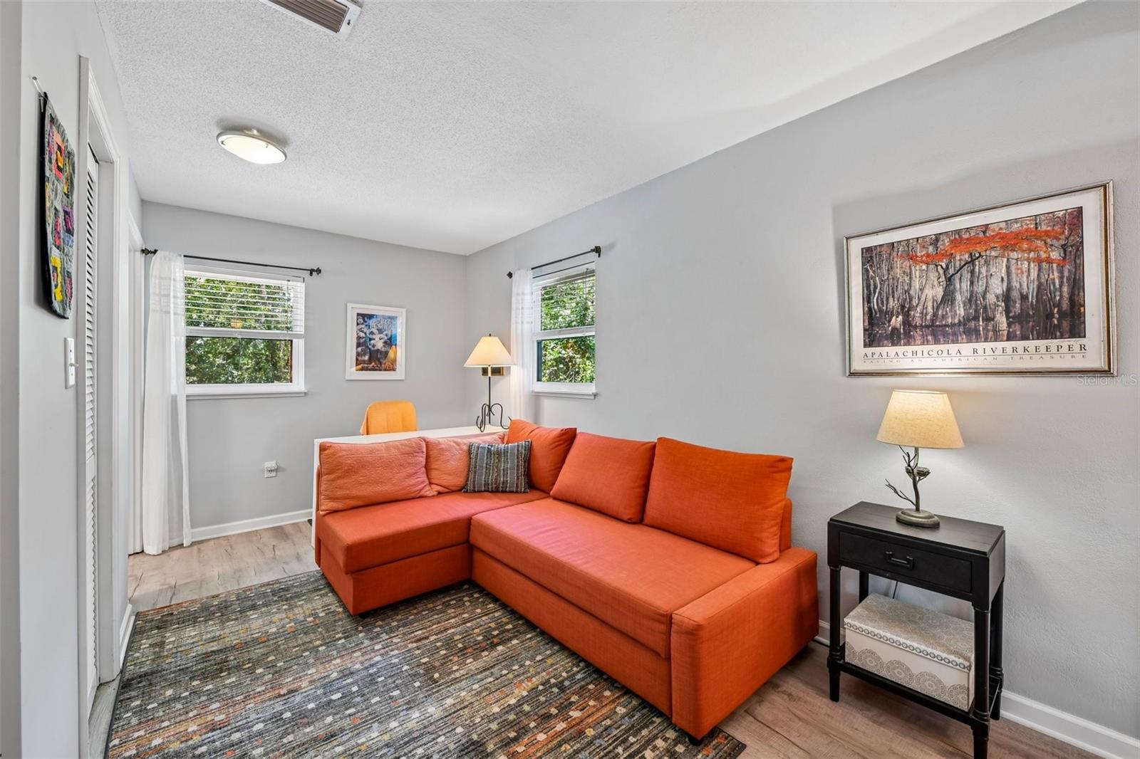 1073 CENTRAL ST, MOUNT DORA, FL, 32757