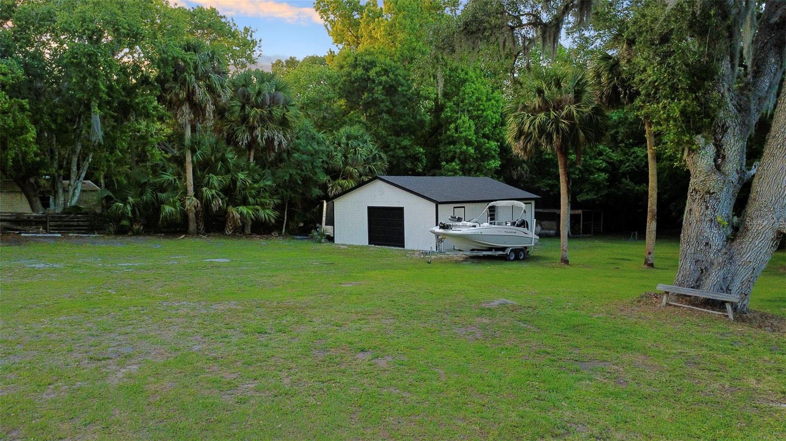 155 E COUNTRY CIRCLE DR E, PORT ORANGE, FL, 32128