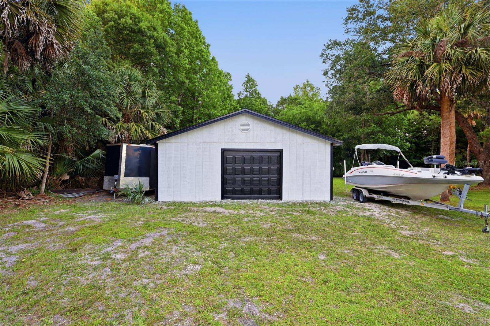 155 E COUNTRY CIRCLE DR E, PORT ORANGE, FL, 32128