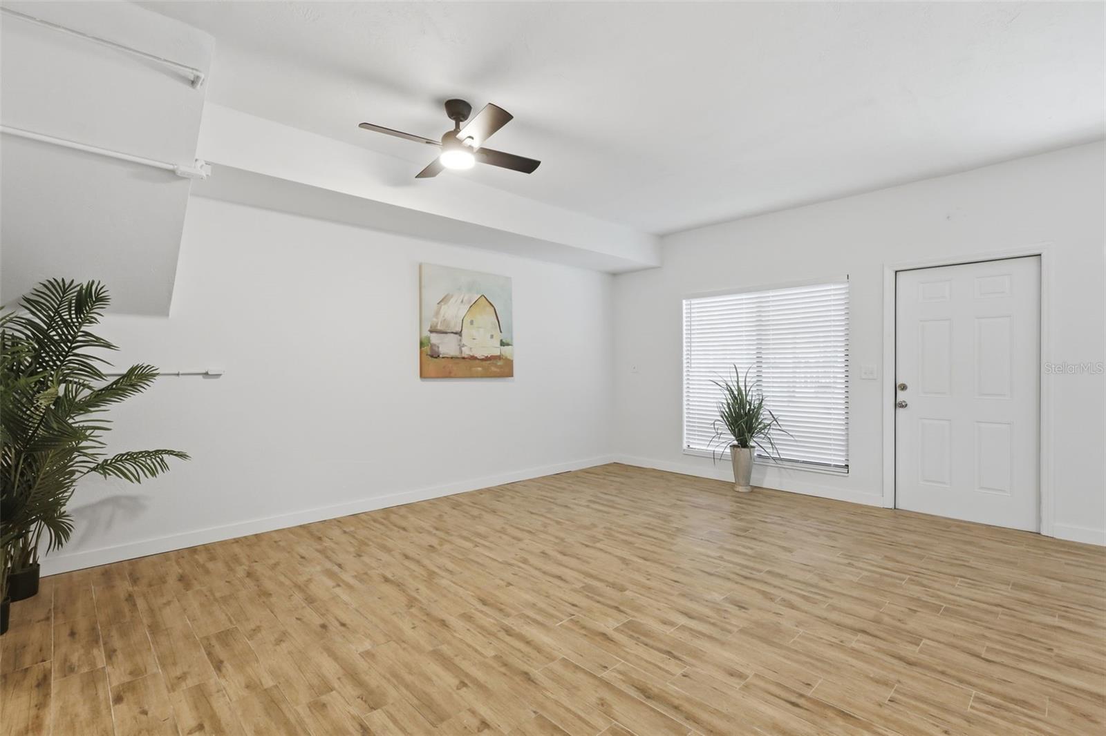 155 E COUNTRY CIRCLE DR E, PORT ORANGE, FL, 32128