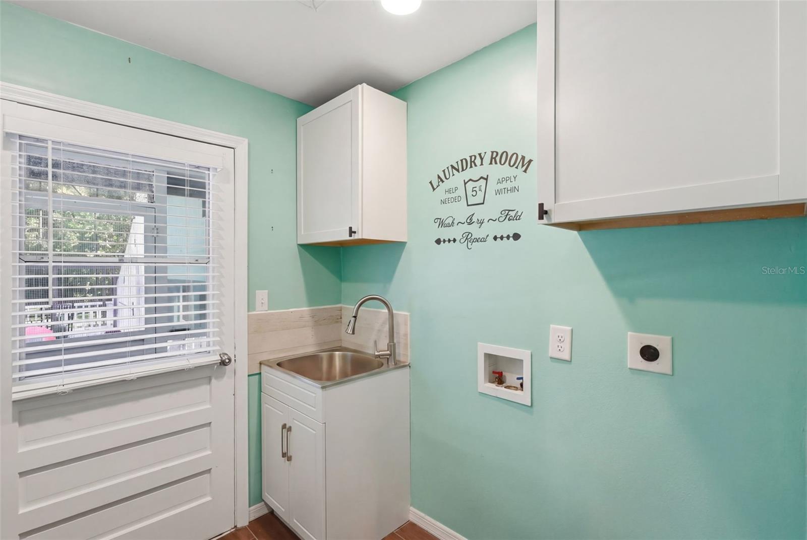 155 E COUNTRY CIRCLE DR E, PORT ORANGE, FL, 32128