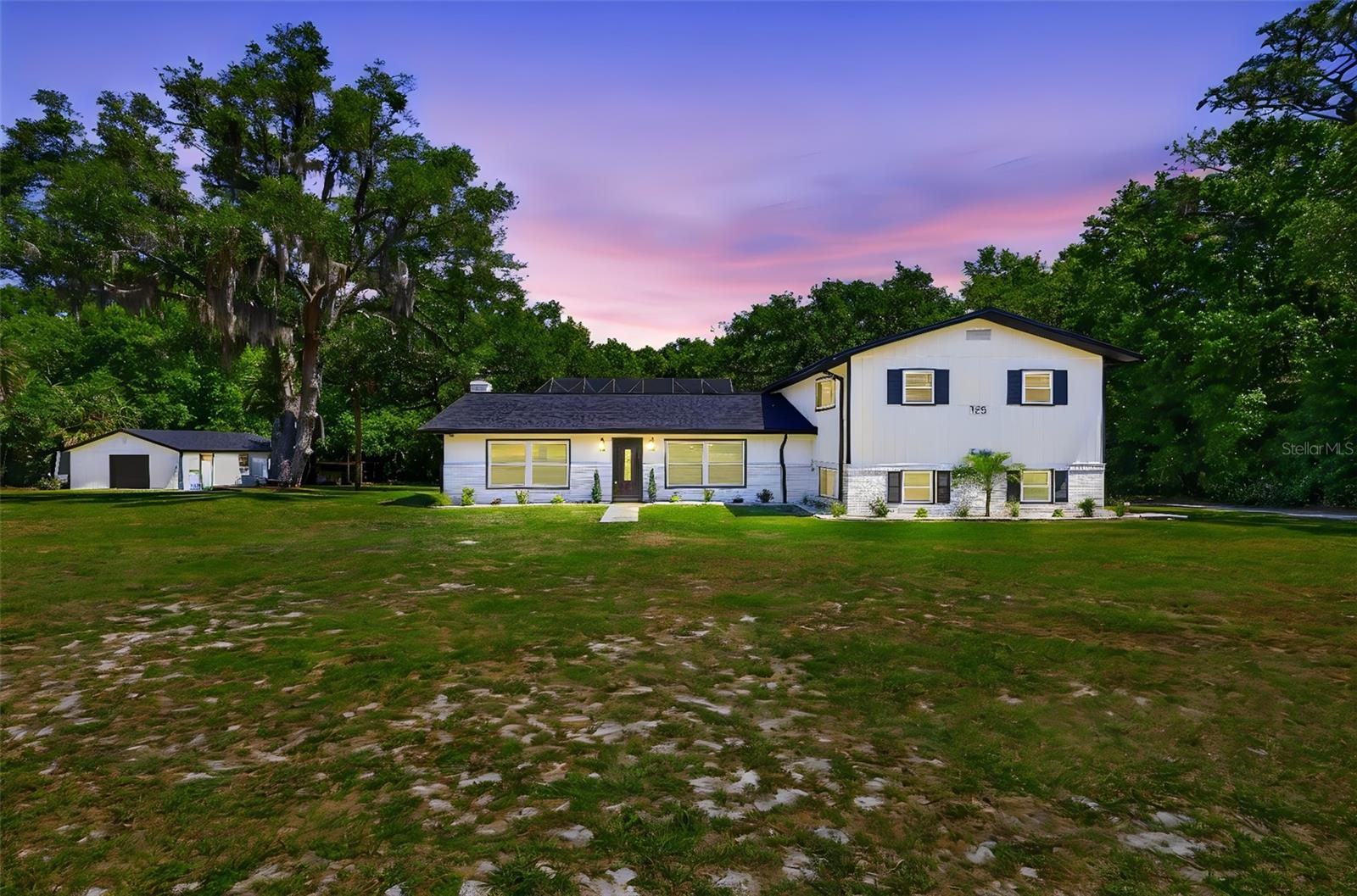 155 E COUNTRY CIRCLE DR E, PORT ORANGE, FL, 32128