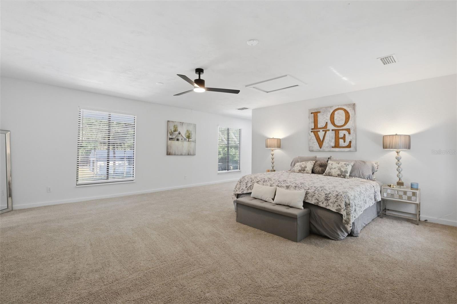 155 E COUNTRY CIRCLE DR E, PORT ORANGE, FL, 32128