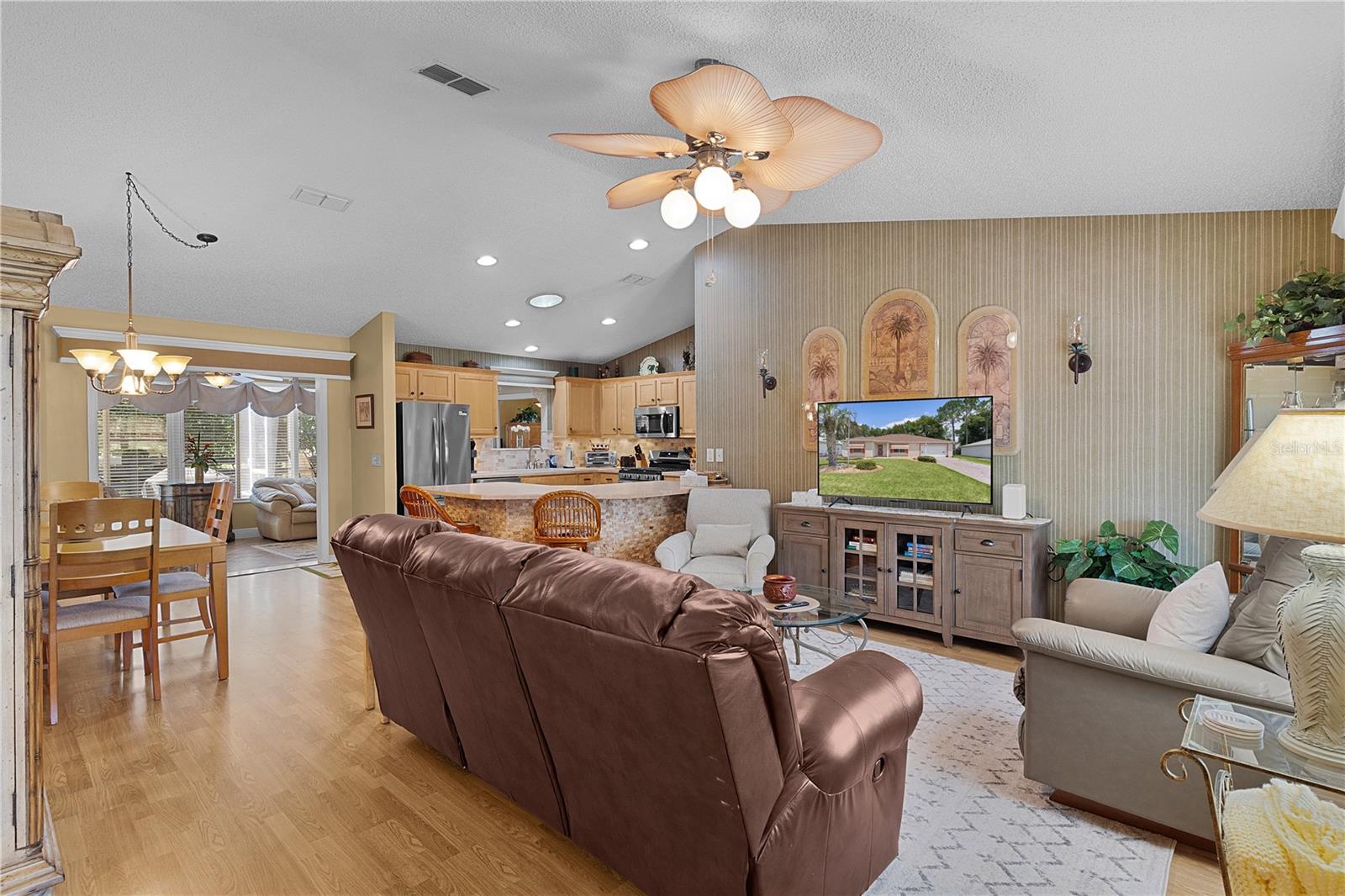 2766 PRIVADA DR, THE VILLAGES, FL, 32162