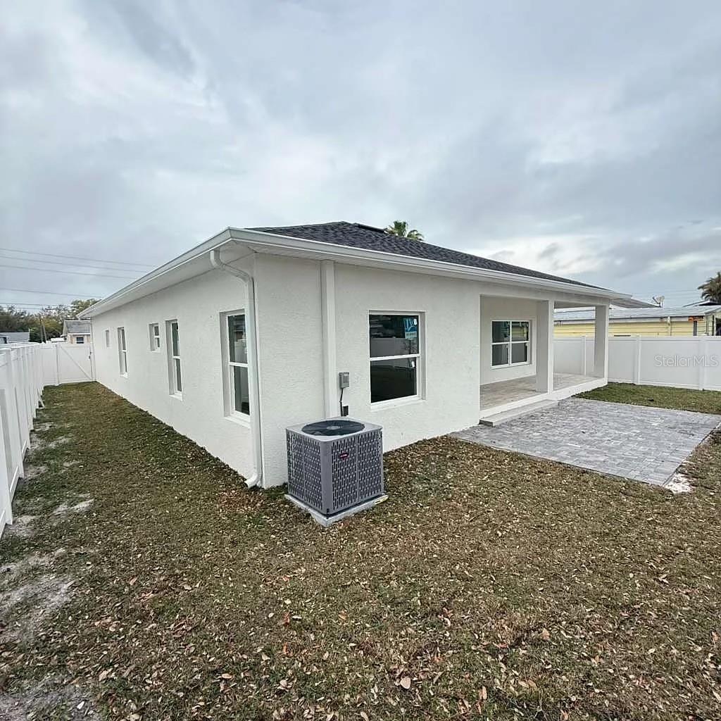 13277 CENTER AVE, LARGO, FL, 33773