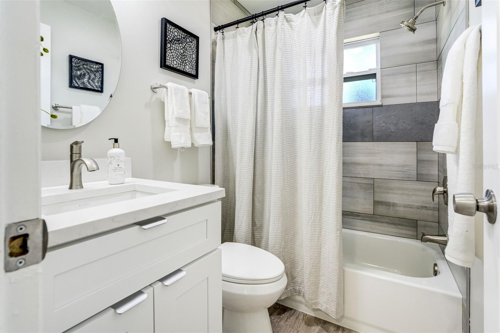 3579 POCAHONTAS DR, LARGO, FL, 33774