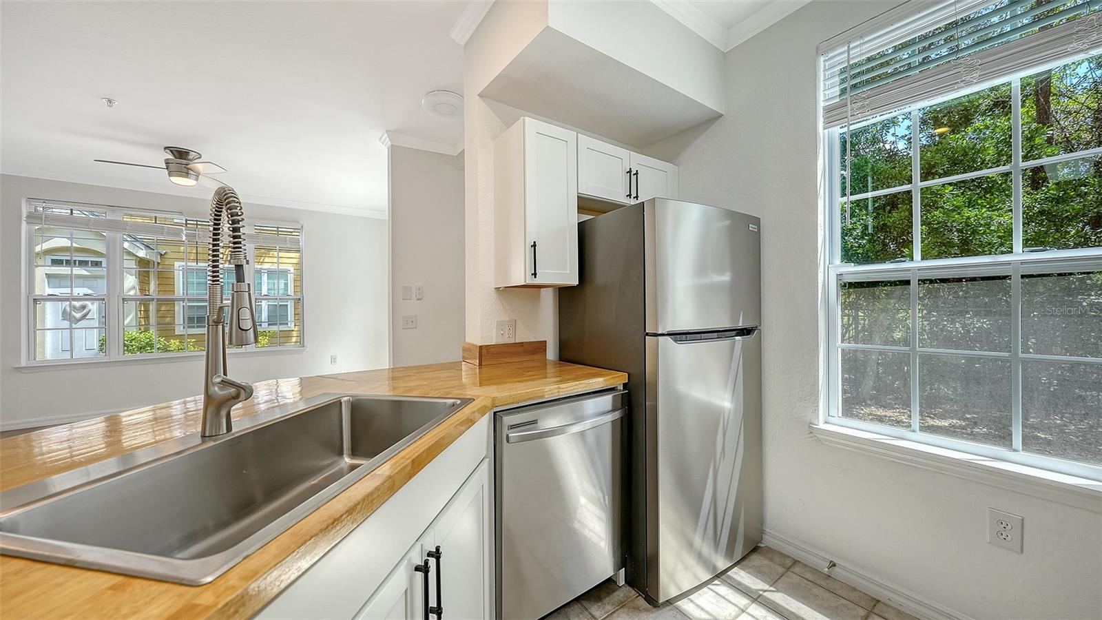 5561 ROSEHILL RD #104, SARASOTA, FL, 34233