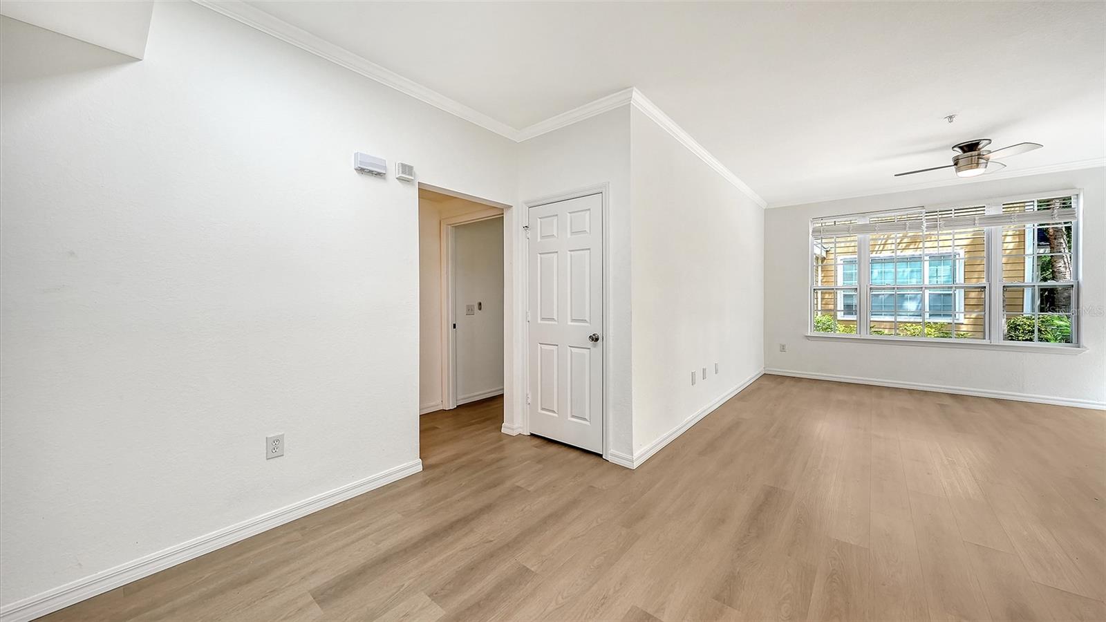 5561 ROSEHILL RD #104, SARASOTA, FL, 34233