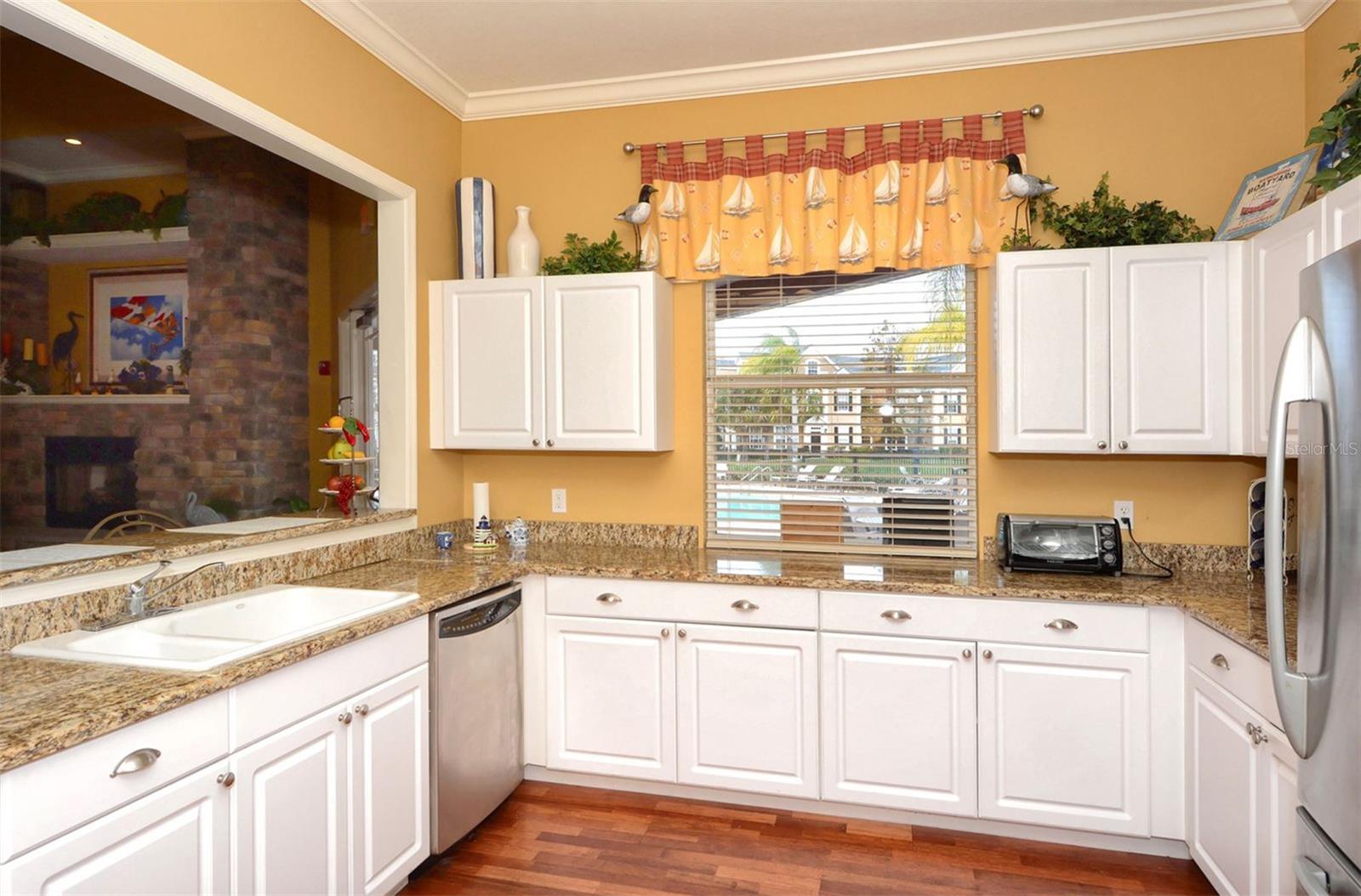 5561 ROSEHILL RD #104, SARASOTA, FL, 34233